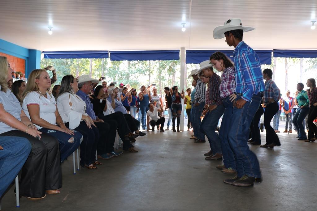 Prefeito Angelo Guerreiro entrega reforma da Escola “Antônio Camargo Garcia”