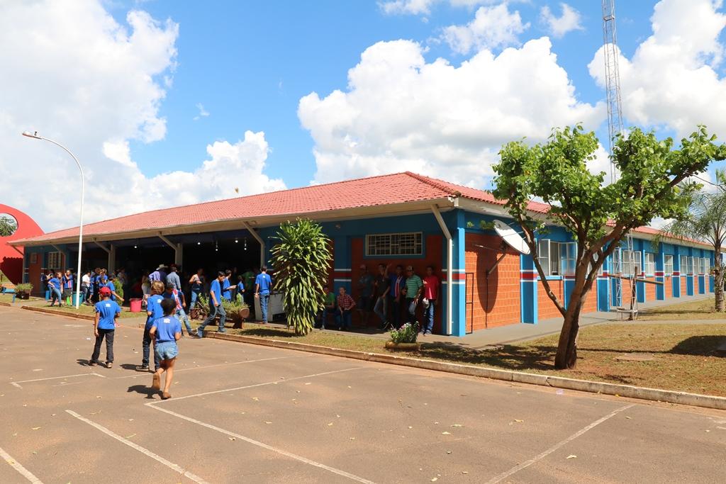Prefeito Angelo Guerreiro entrega reforma da Escola “Antônio Camargo Garcia”