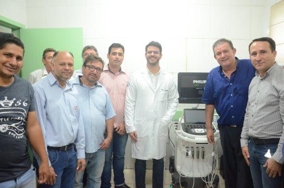 Deputado Eduardo Rocha entrega aparelho de ultrassonografia para Paraíso das Águas Deputado Eduardo Rocha entrega aparelho de ultrassonografia para Paraíso das Águas