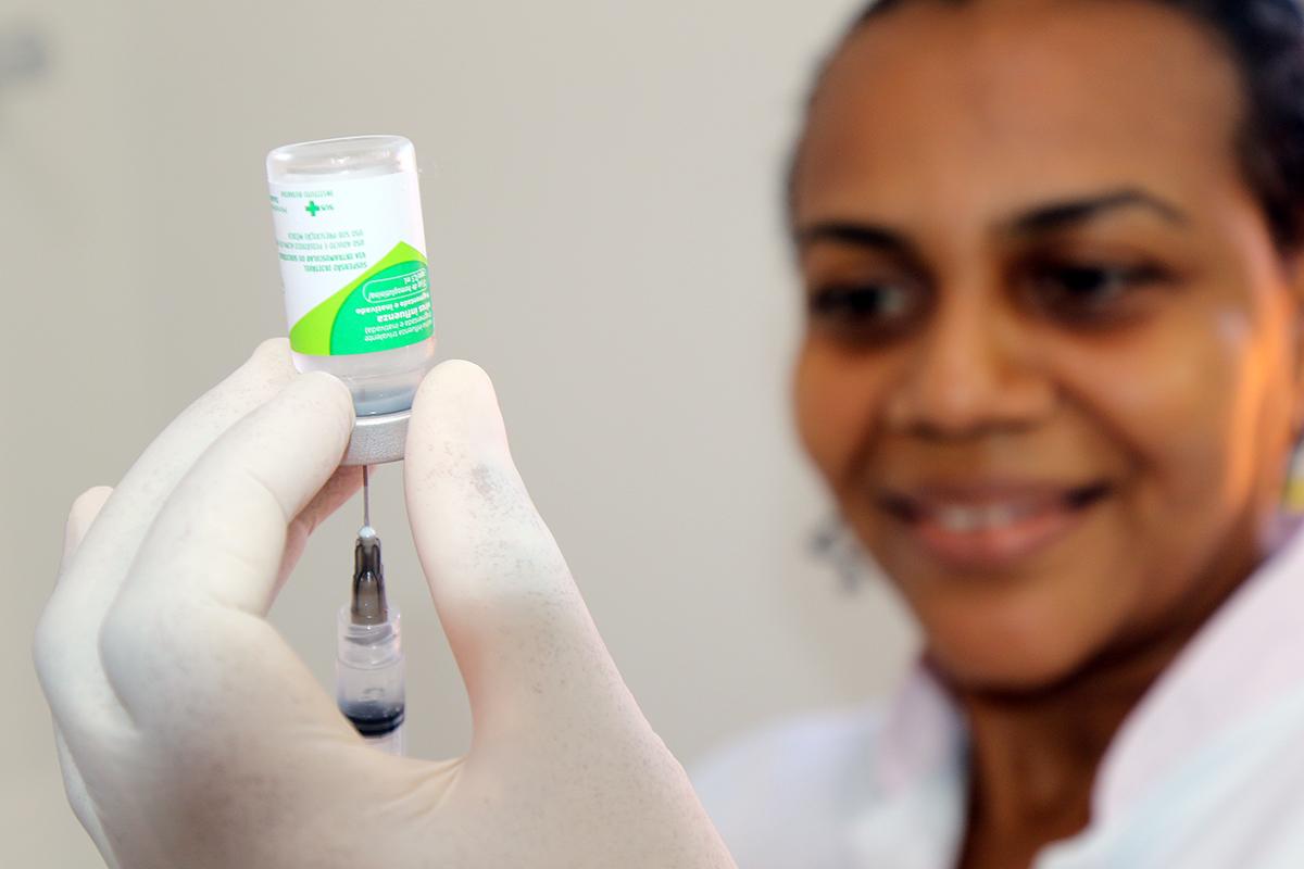 “Dia D” da Campanha de Vacinação contra Influenza terá 18 postos de atendimento à população “Dia D” da Campanha de Vacinação contra Influenza terá 18 postos de atendimento à população