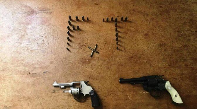 Polícia Militar apreende 2 armas de fogo em Três Lagoas Polícia Militar apreende 2 armas de fogo em Três Lagoas