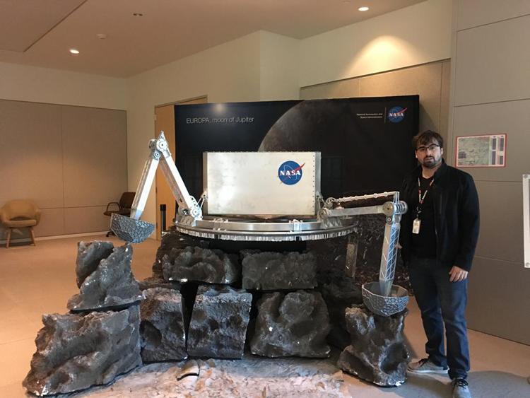 Quando criança, Luís Phillipe sonhava em ser astronauta e hoje ele trabalha na Nasa Quando criança, Luís Phillipe sonhava em ser astronauta e hoje ele trabalha na Nasa