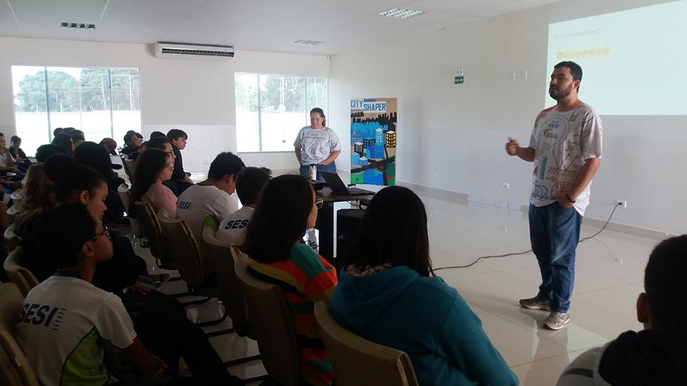 Escolas do Sesi de Naviraí e Três Lagoas lançam tema do Torneio Interclasse de Robótica 2019