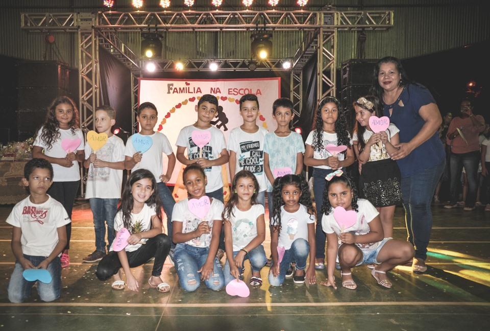 Escolas e Centros de Educação Infantil de Três Lagoas homenagearam as mães pelo seu Dia