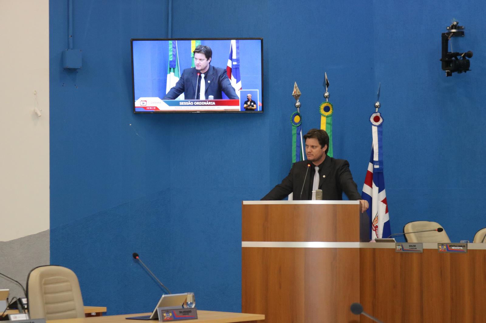 Vereador André Bittencourt apresenta dois Projetos de Lei em benefício às pessoas com deficiência Vereador André Bittencourt apresenta dois Projetos de Lei em benefício às pessoas com deficiência