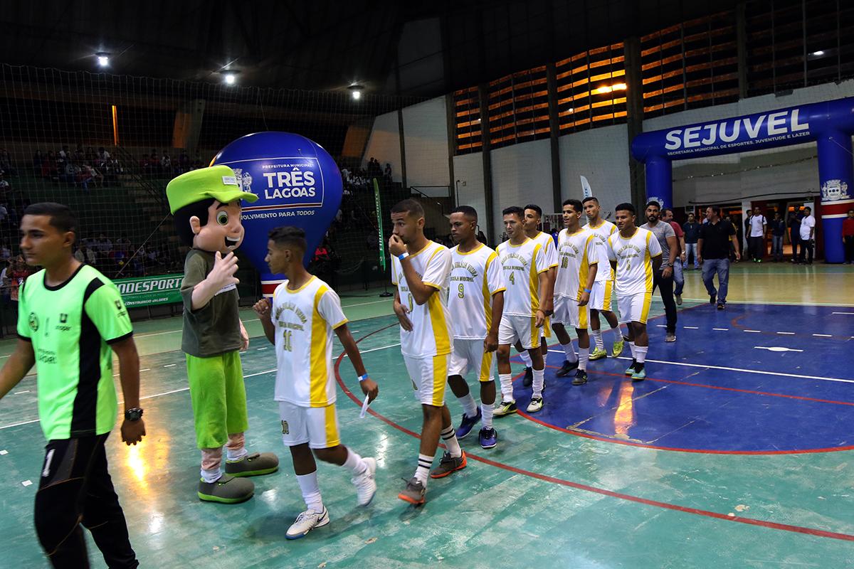 Solenidade dá início aos Jogos Escolares da Juventude de futsal em Três Lagoas