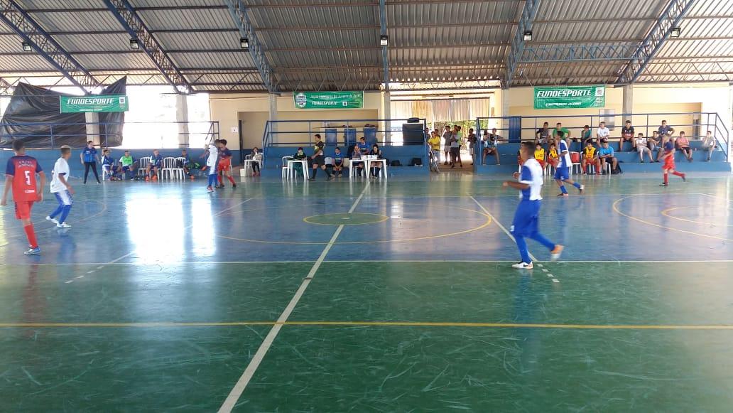 Jogos Escolares da Juventude definem campeões de futsal nesta segunda-feira