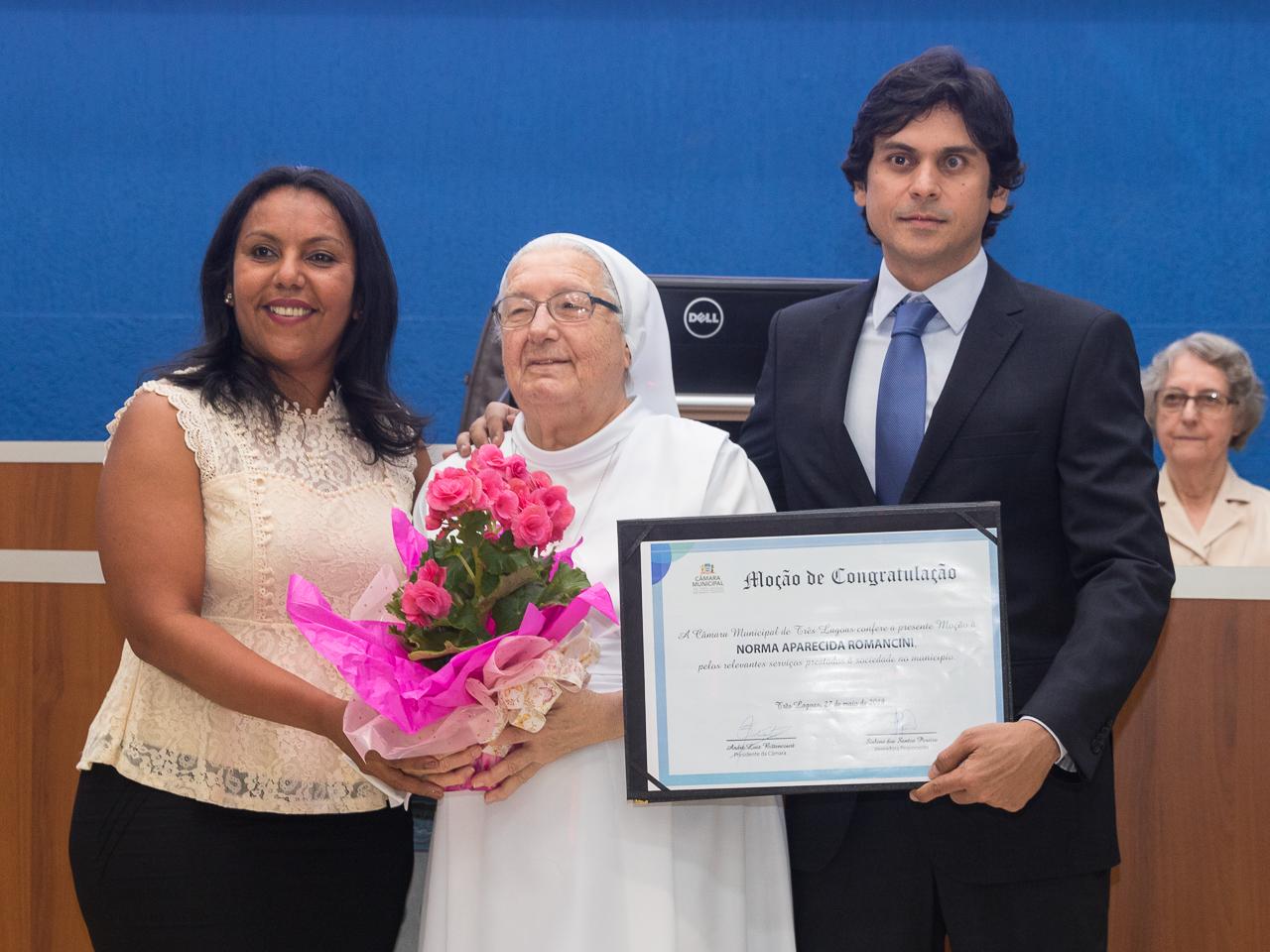 Sessão solene marca homenagens pelo centenário do Hospital Auxiliadora Sessão solene marca homenagens pelo centenário do Hospital Auxiliadora