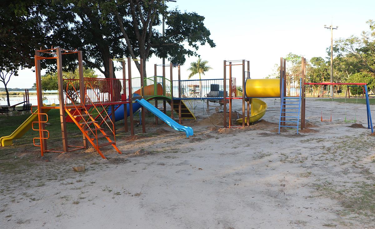 Balneário Municipal recebe playground para bebês e crianças de até 12 anos