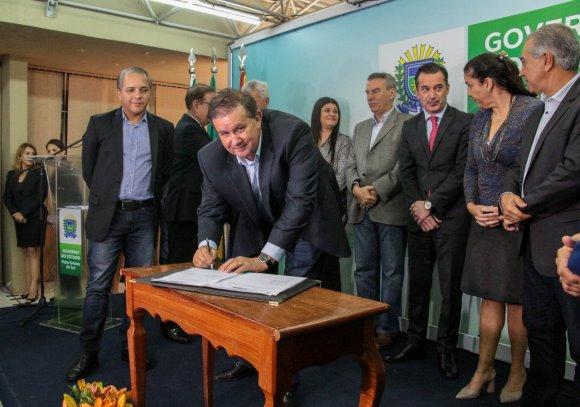 Deputado Eduardo Rocha prestigia e apoia Campanha Estadual de Combate ao Feminicídio Deputado Eduardo Rocha prestigia e apoia Campanha Estadual de Combate ao Feminicídio