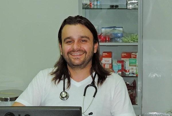 Dr Gatto será homenageado e recebera título de cidadão três-lagoense na câmara de vereadores Dr Gatto será homenageado e recebera título de cidadão três-lagoense na câmara de vereadores