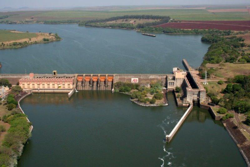 Poluição do Rio Tietê é filtrada por barragens em seu percurso
