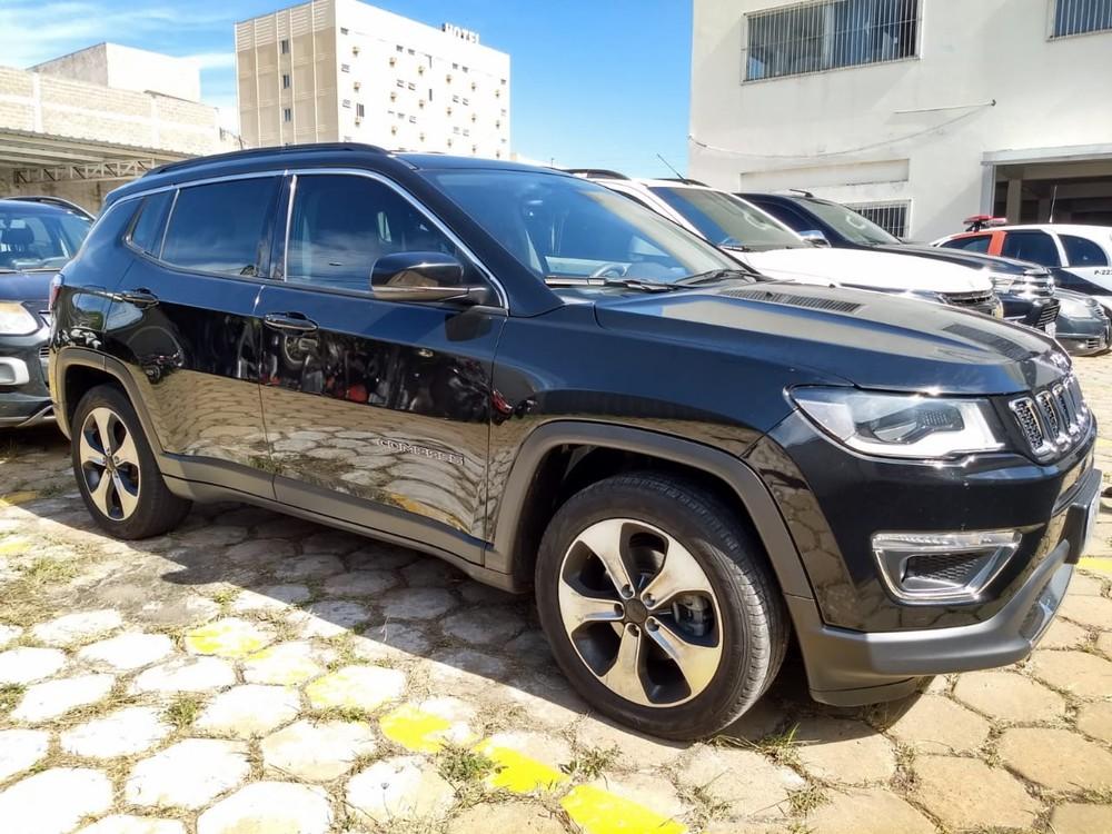 Secretária de universidade é presa suspeita de integrar quadrilha que vendia vagas em cursos de medicina