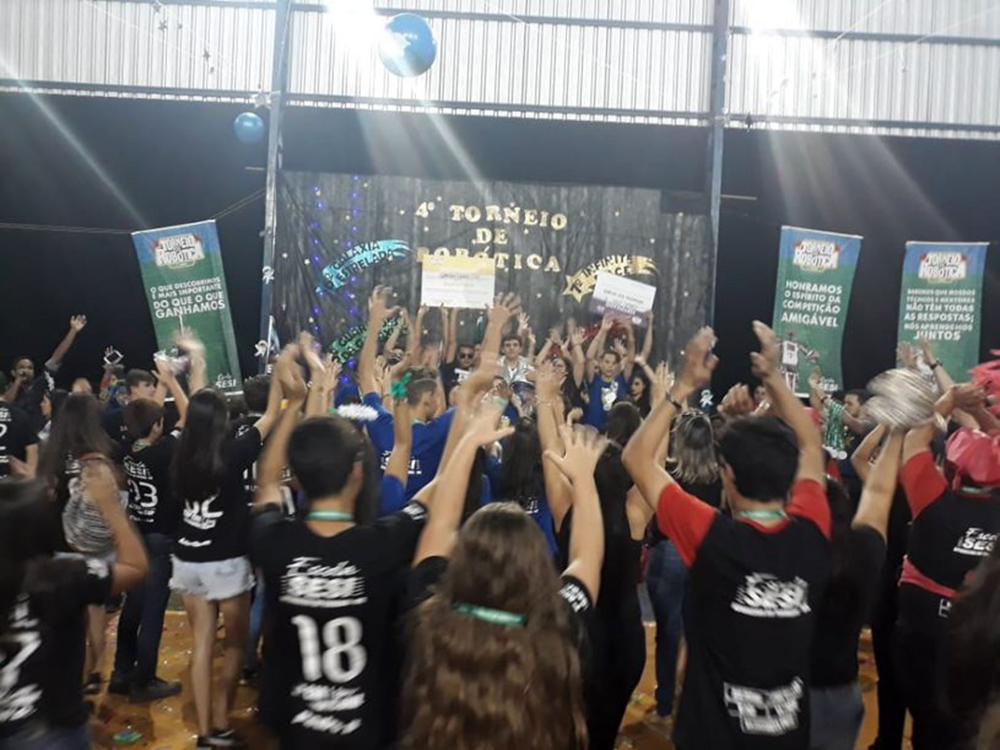 Torneio de Robótica da Escola do Sesi de Aparecida do Taboado Torneio de Robótica da Escola do Sesi de Aparecida do Taboado
