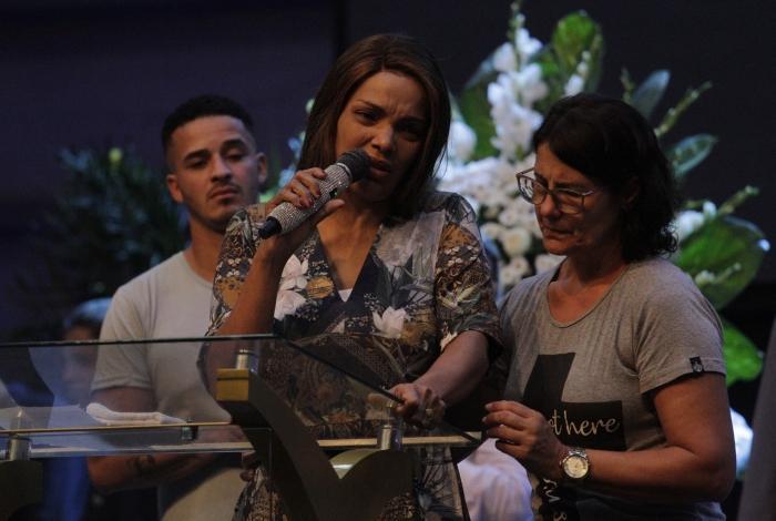 Pastor famoso é executado, tem mais 30 perfurações pelo corpo e esposa fica desolada: “Só fui dar um passeio”