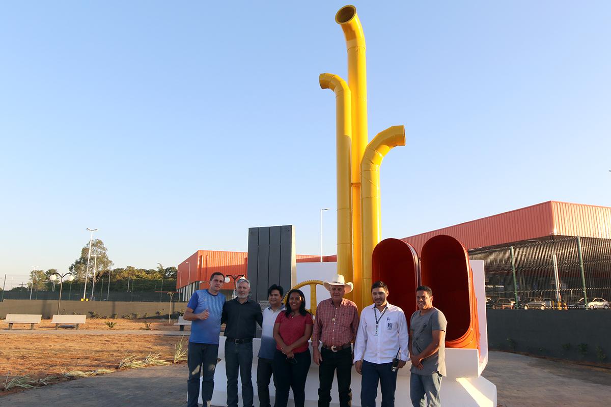 Três Lagoas ganha nova praça e restauração do Monumento Industrial