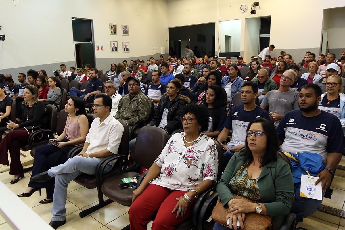 Seminário sobre Queimaduras Oculares Ocupacionais atrai mais de 150 estudantes e trabalhadores de Três Lagoas