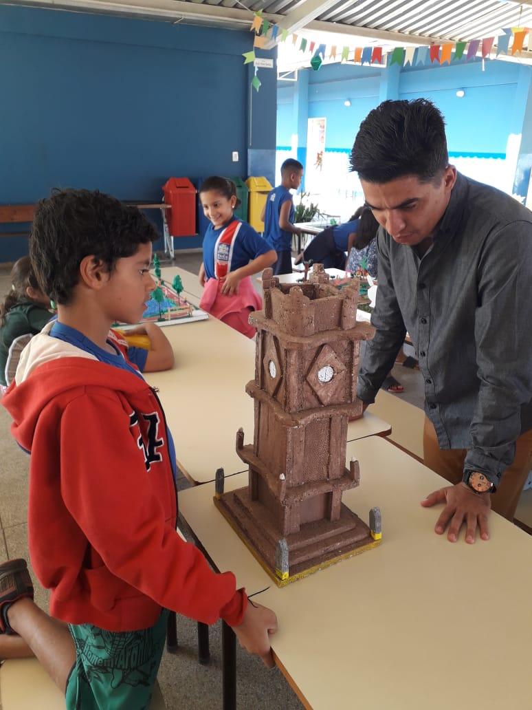 Alunos da E.M. Olyntho Mancini reproduzem pontos históricos de Três Lagoas em maquetes