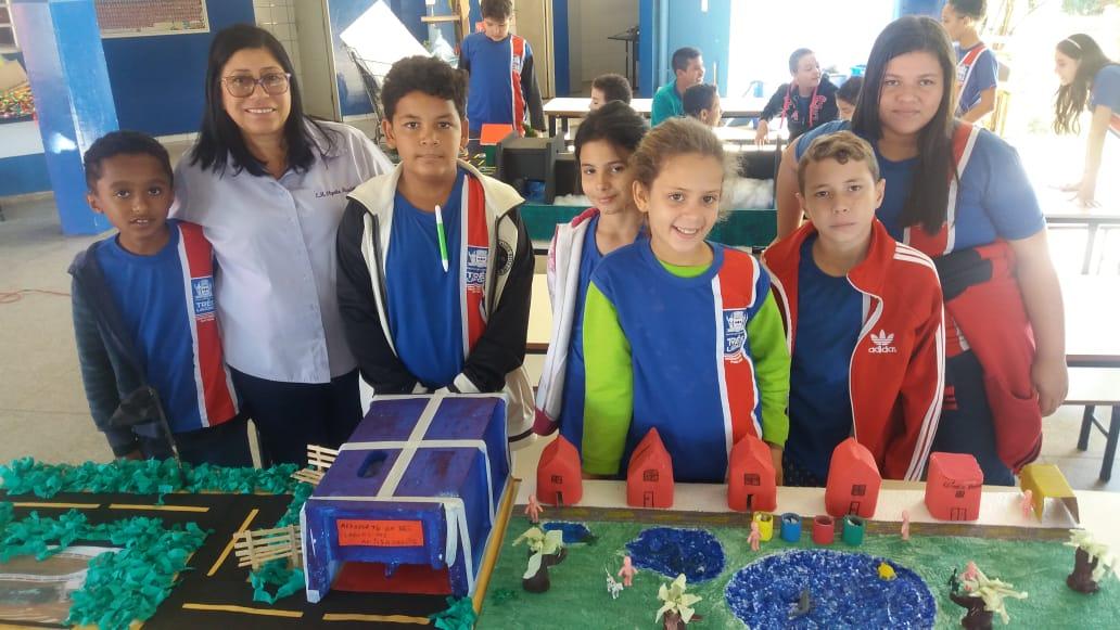 Alunos da E.M. Olyntho Mancini reproduzem pontos históricos de Três Lagoas em maquetes