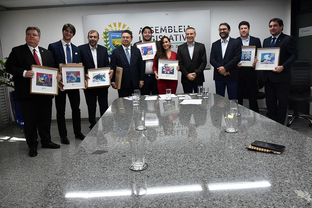 Fiems, Assembleia Legislativa e comitiva do Paraguai articulam liberação de bitrens no país vizinho Fiems, Assembleia Legislativa e comitiva do Paraguai articulam liberação de bitrens no país vizinho