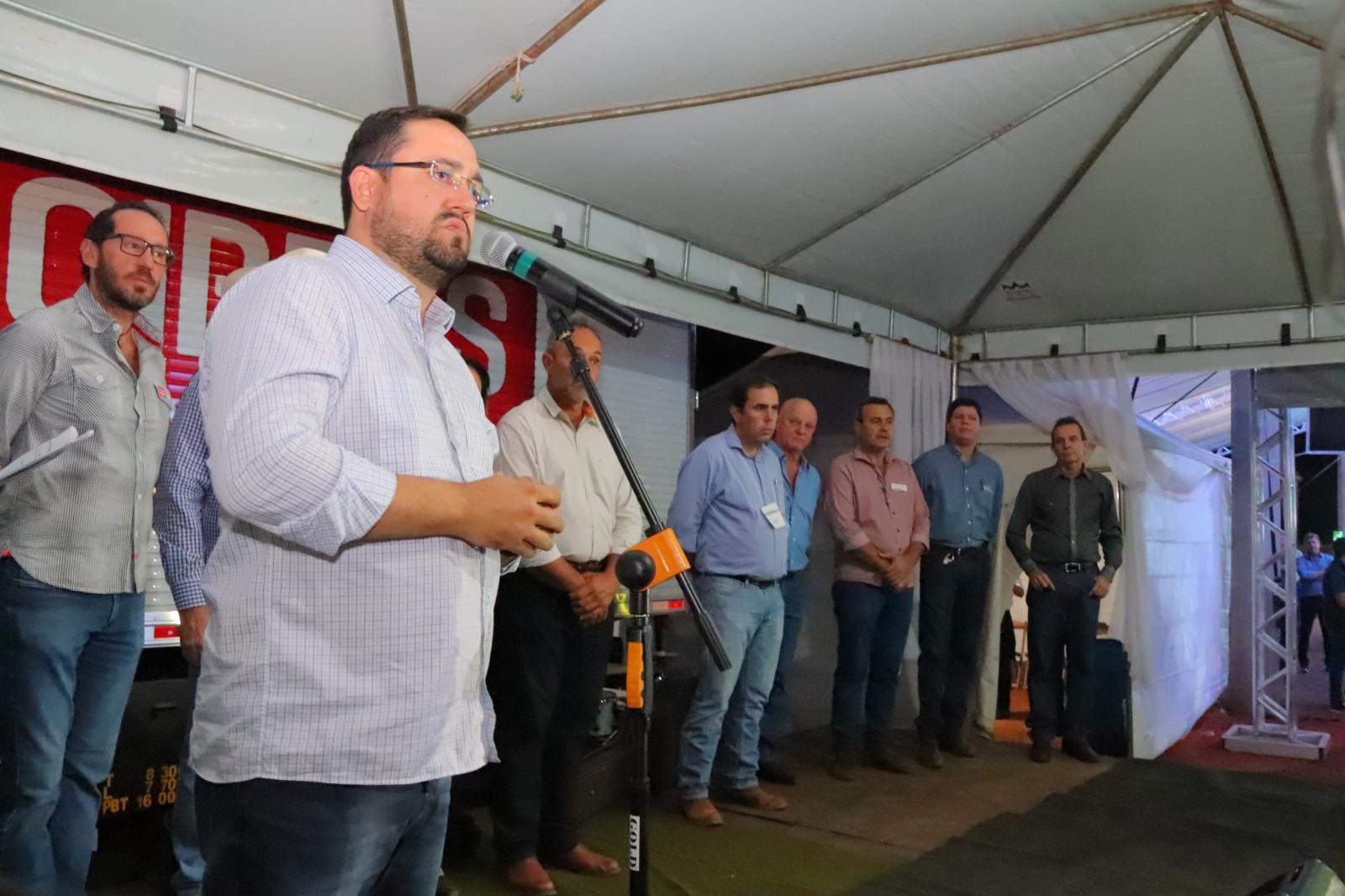 Marcio Fernandes apresenta projeto para fortalecer produção na Região Norte Marcio Fernandes apresenta projeto para fortalecer produção na Região Norte