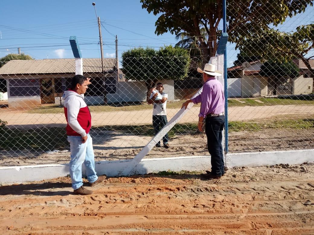 Prefeitura contempla campo de futebol do Alto da Boa Vista com vestiários, calçada e alambrado Prefeitura contempla campo de futebol do Alto da Boa Vista com vestiários, calçada e alambrado