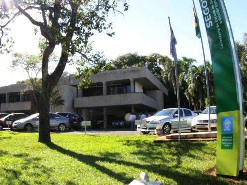R$ 200: Governador sanciona lei do abono salarial para servidores até maio de 2020 R$ 200: Governador sanciona lei do abono salarial para servidores até maio de 2020