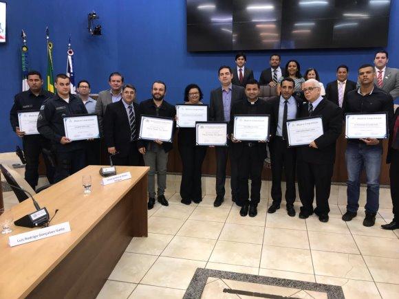 Vice-presidente da ALMS, Eduardo Rocha prestigia sessão solene na Câmara Municipal de TL Vice-presidente da ALMS, Eduardo Rocha prestigia sessão solene na Câmara Municipal de TL