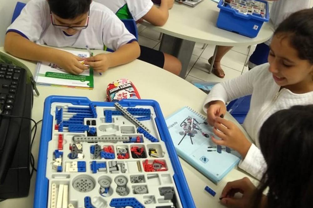 Com vagas abertas, escolas do Sesi se destacam com educação tecnológica a preços acessíveis