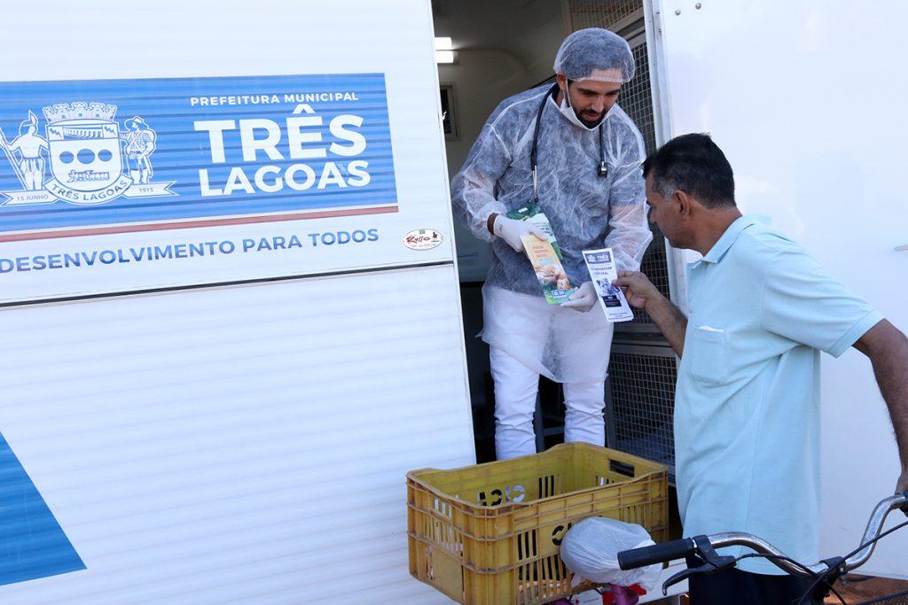 Cerca de 1.250 cães e gatos receberam atendimento do Castramóvel em Três Lagoas Cerca de 1.250 cães e gatos receberam atendimento do Castramóvel em Três Lagoas