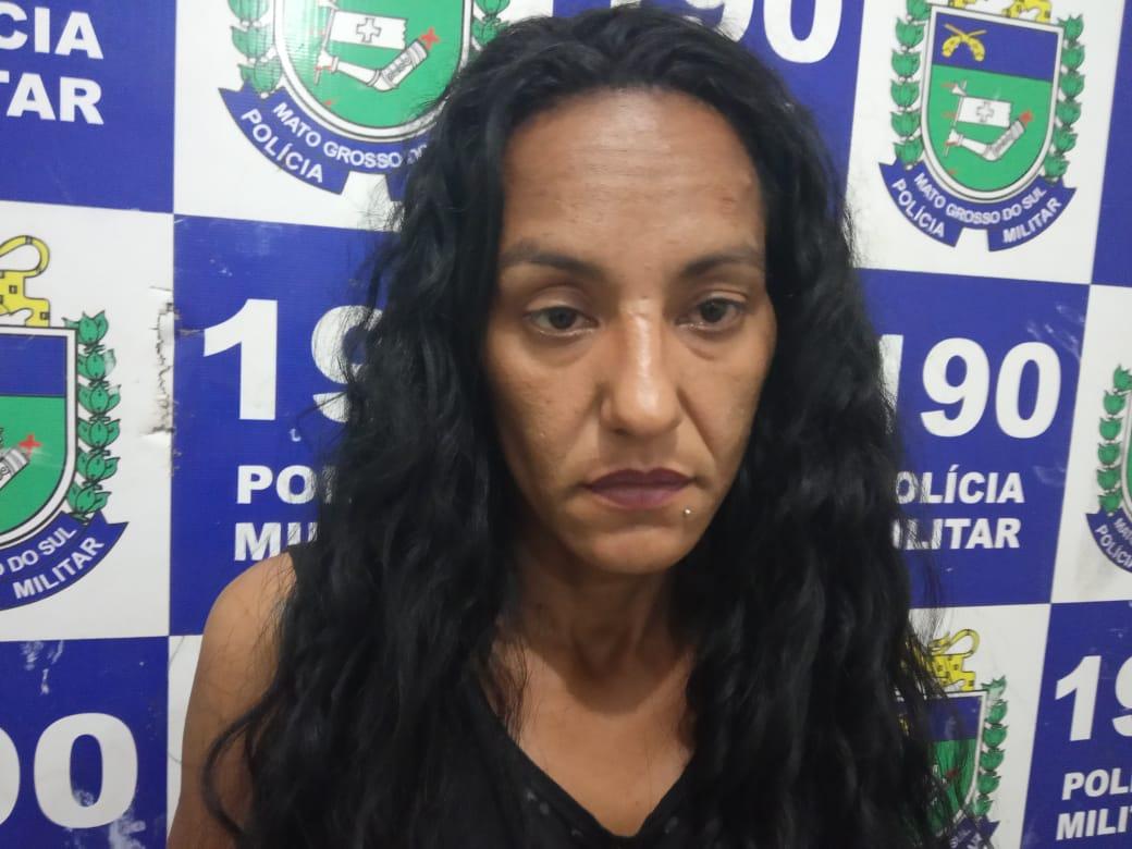 Polícia Militar prende mulher por moeda falsa e ameaça em Três Lagoas