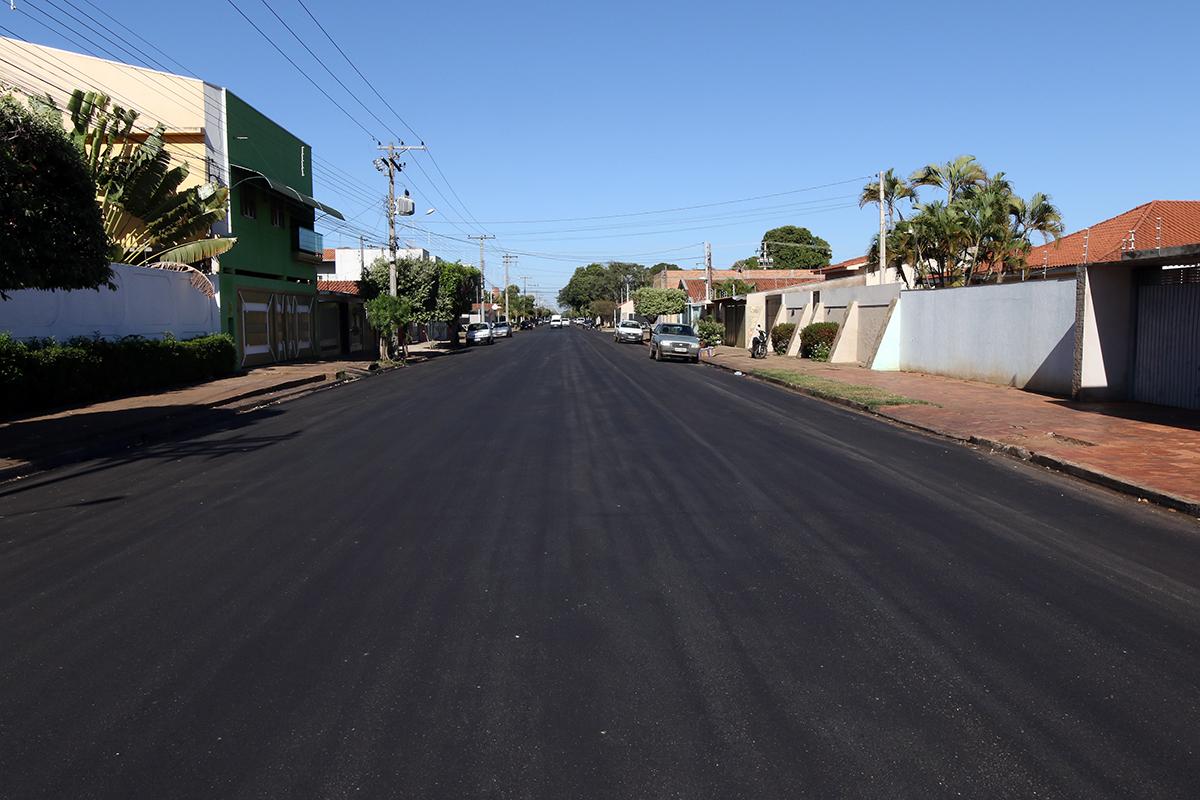 Ruas da Lapa recebem recapeamento com recursos próprios do Município