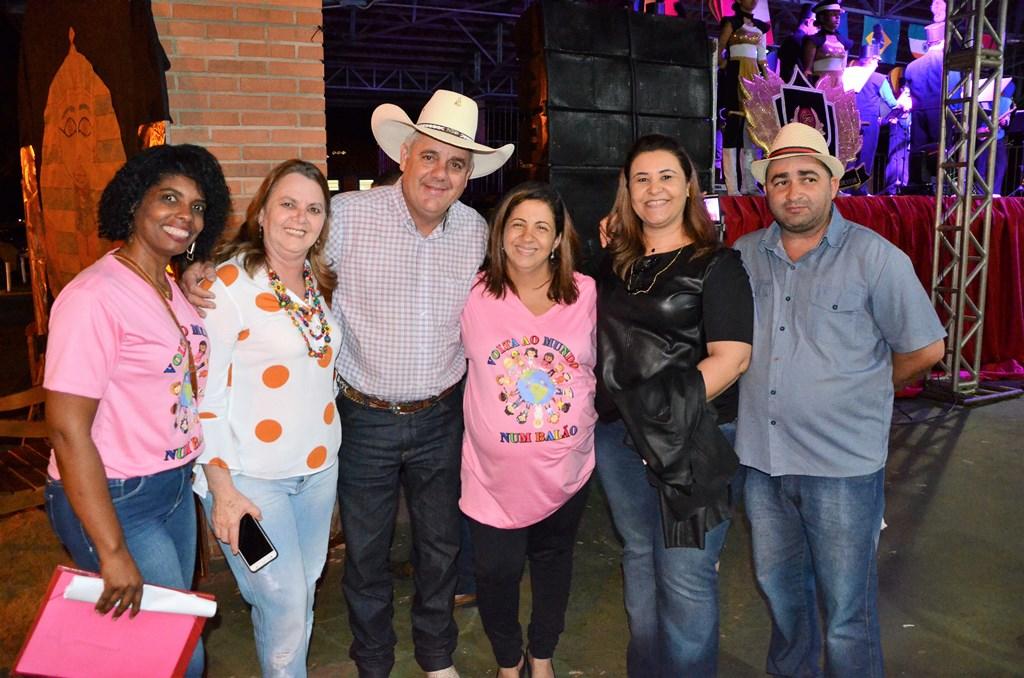 Projeto “Volta ao Mundo Num Balão” do CEI “Clarinda Dias” é finalizado com apresentações no Arena Mix Projeto “Volta ao Mundo Num Balão” do CEI “Clarinda Dias” é finalizado com apresentações no Arena Mix