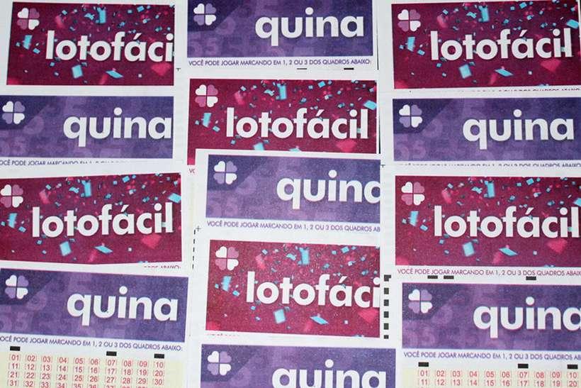 Confira os números da Quina (5050) e da Lotofácil (1855) desta segunda Confira os números da Quina (5050) e da Lotofácil (1855) desta segunda