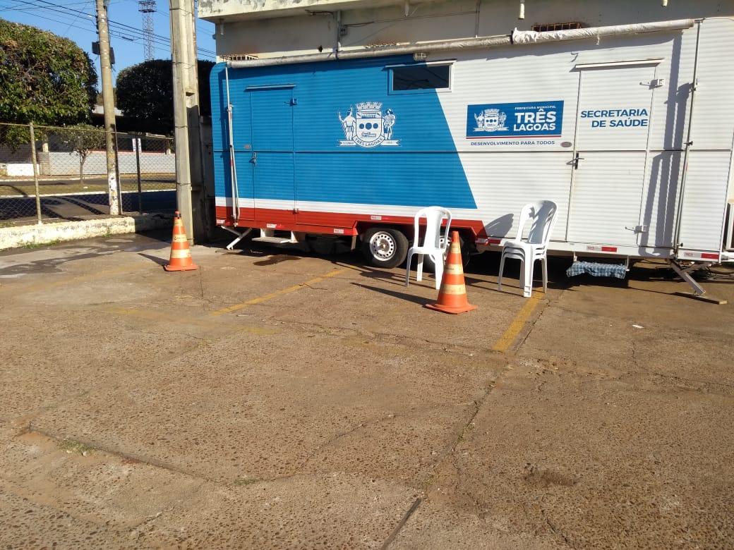Equipe do Castramóvel vai para o Bairro JK e atende na Clínica da Criança Equipe do Castramóvel vai para o Bairro JK e atende na Clínica da Criança