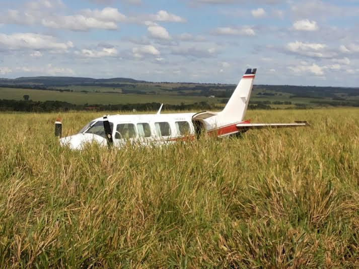 Avião que caiu com Huck e Angélica voava com peça invertida