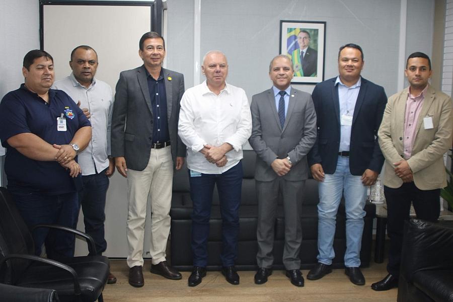 Coronel David se reúne com associações da Polícia e Bombeiro Militar para definir futuro político em MS Coronel David se reúne com associações da Polícia e Bombeiro Militar para definir futuro político em MS