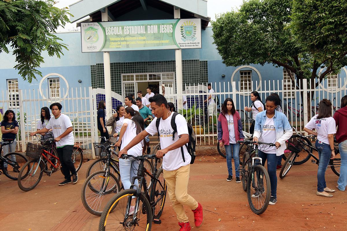 SEMANA DO TRÂNSITO: Cerca de 80 alunos aderem à passeio ciclístico promovido pela SEINTRA