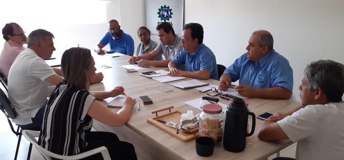 A empresa propôs dois modelos de Acordo Coletivo