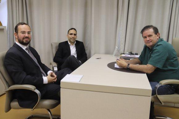 Deputado Eduardo Rocha recebe procuradores do Estado em uma visita de cortesia Deputado Eduardo Rocha recebe procuradores do Estado em uma visita de cortesia