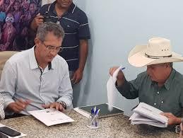 Primeira parcela do 13ª salário será pago em outubro aos servidores municipais de Três Lagoas Primeira parcela do 13ª salário será pago em outubro aos servidores municipais de Três Lagoas