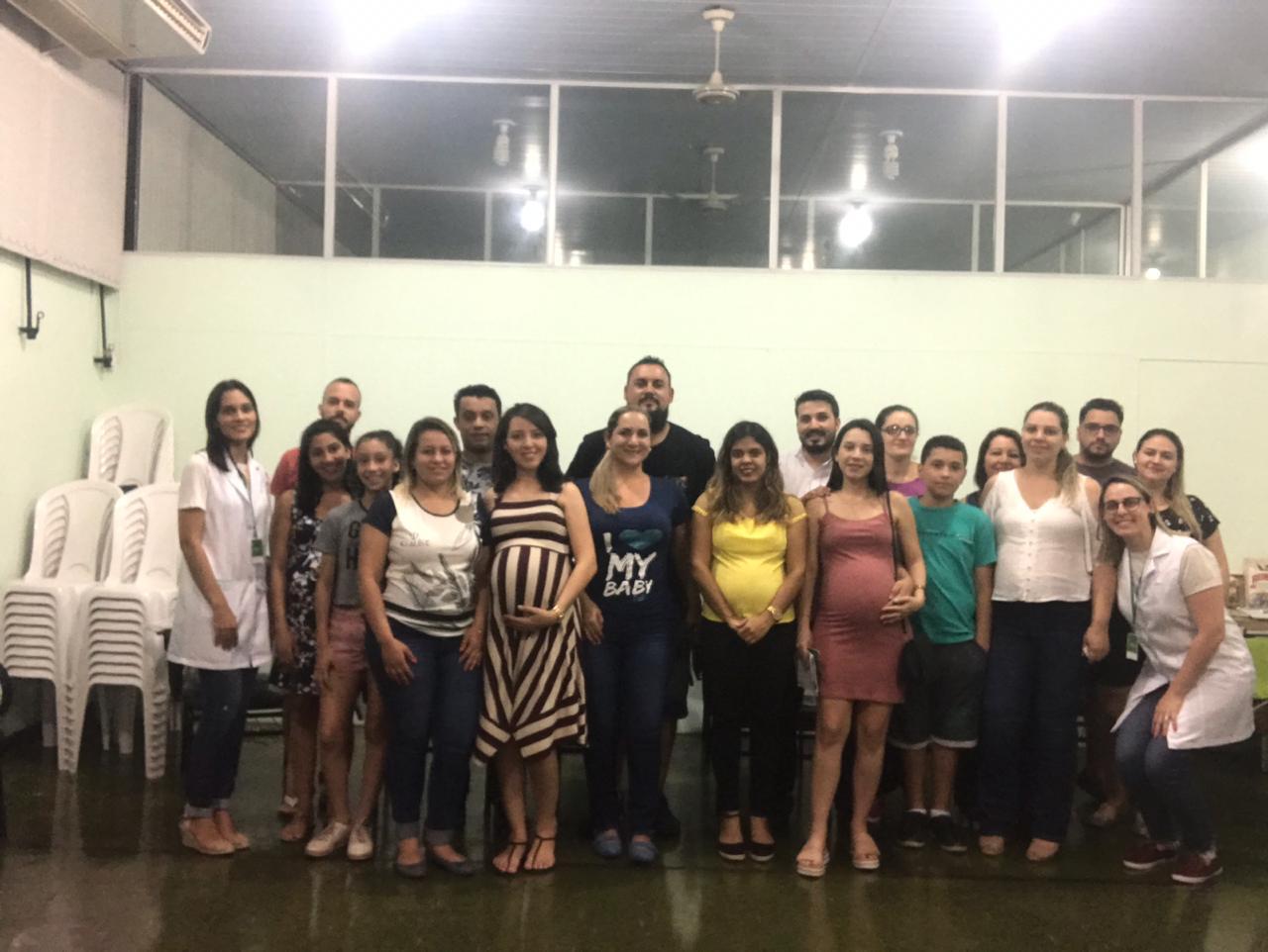 Programa Casais Grávidos tem palestra sobre Cuidados com o Bebê Programa Casais Grávidos tem palestra sobre Cuidados com o Bebê