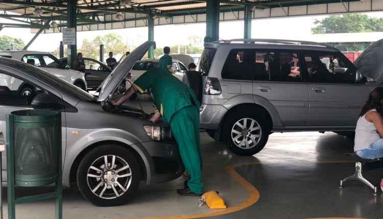 Um ano após escândalo e caos, Detran-MS mantém vistorias veiculares feitas ‘no olho’ Um ano após escândalo e caos, Detran-MS mantém vistorias veiculares feitas ‘no olho’