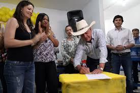 Unidade de Saúde da Família do Paranapungá presta homenagem à enfermeira Maria Luiza Gaspar