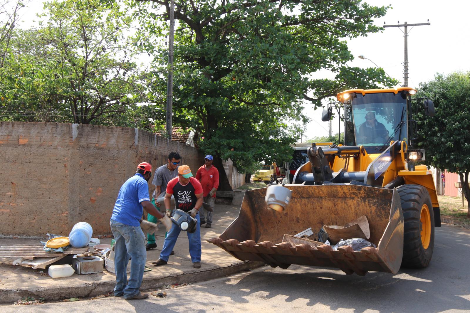 6ª Etapa do Meu Bairro Limpo recolhe 104 caminhões de lixo