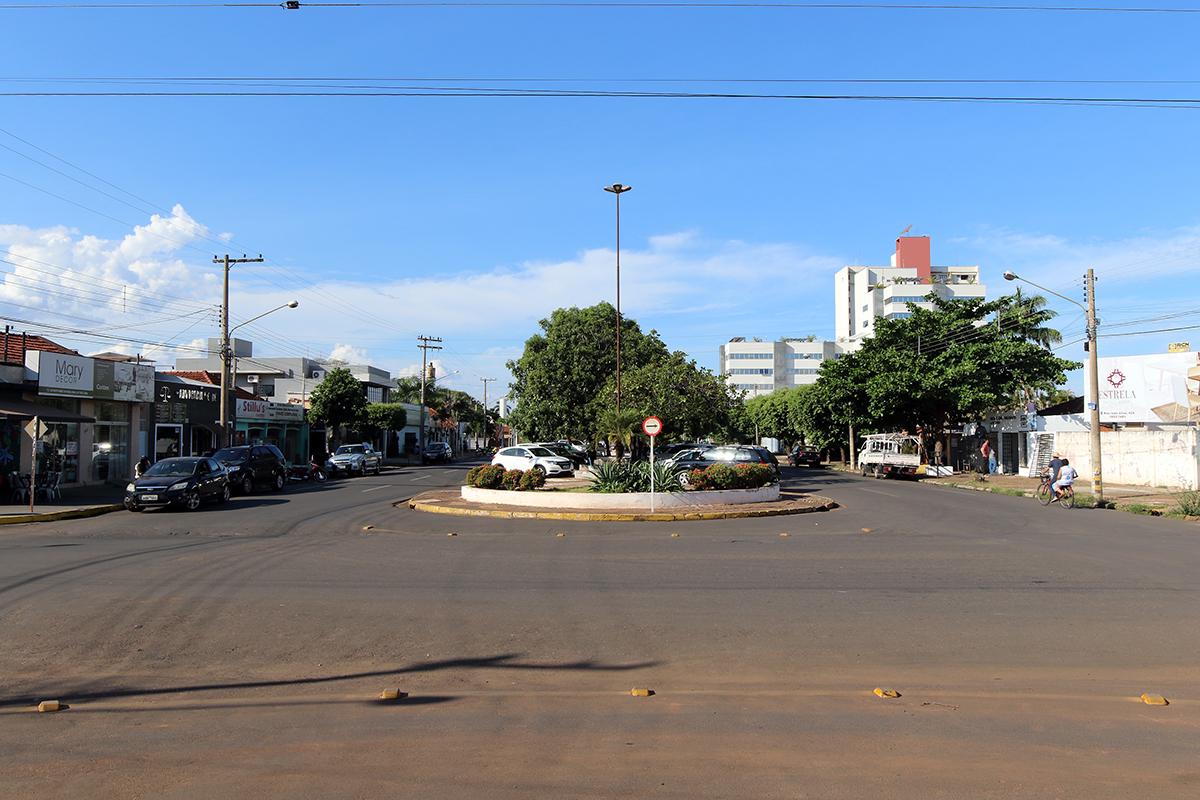 Para melhorar o trânsito em Três Lagoas, Prefeitura instala seis novos semáforos