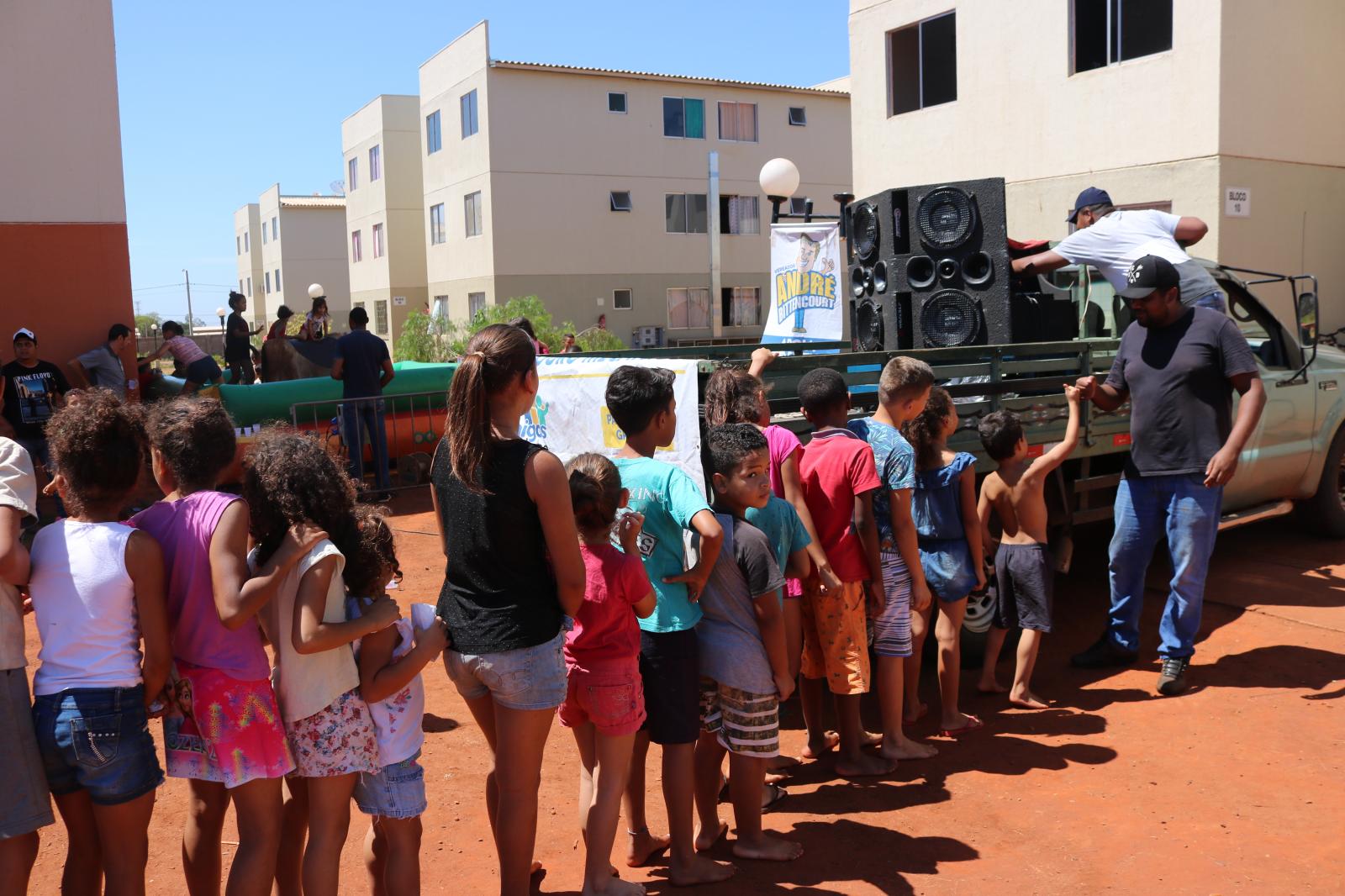 Vereador André Bittencourt realiza festa para crianças do Novo Oeste 2