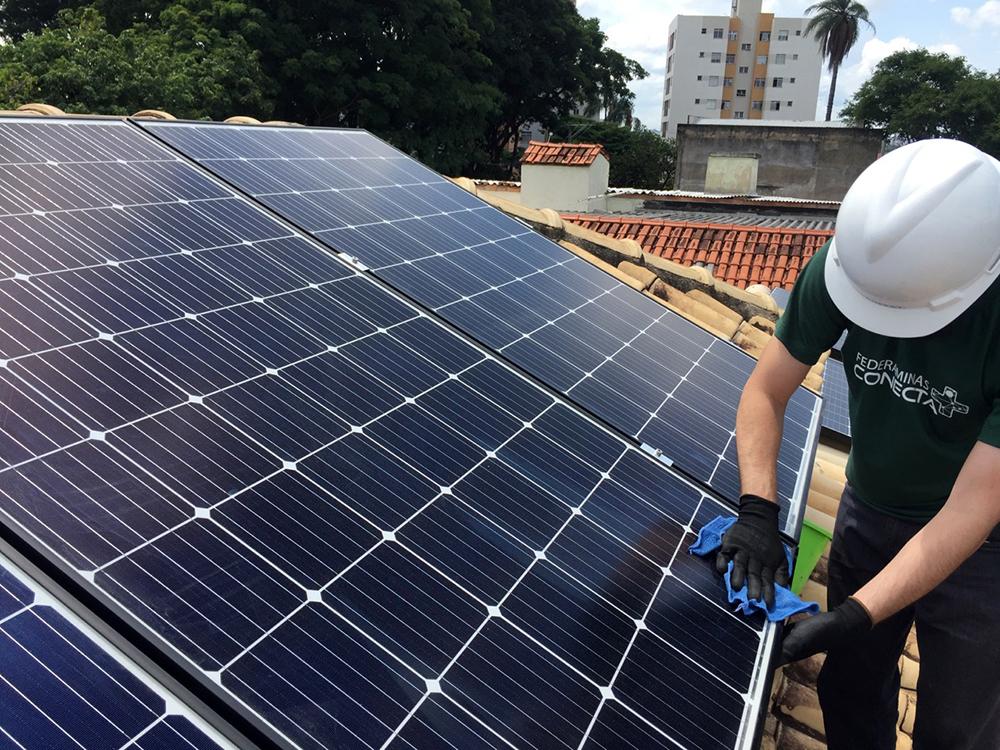 Presidente da Fiems rechaça proposta da Aneel de “taxar” o Sol