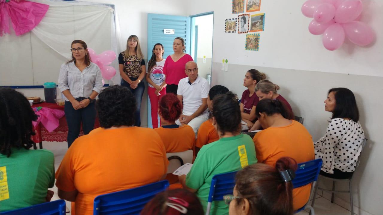 Mensagens e ações de prevenção do Outubro Rosa chegam ao Presídio Feminino de Três Lagoas