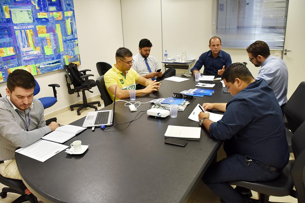 Fiems e Sindivest alinham soluções inovadoras para o segmento do vestuário